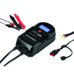 CHARGEUR AUTOMATIQUE 6/12V 4A AVEC ACCESSOIRES