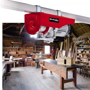 Palan électrique Au Plafond Dans Un Garage