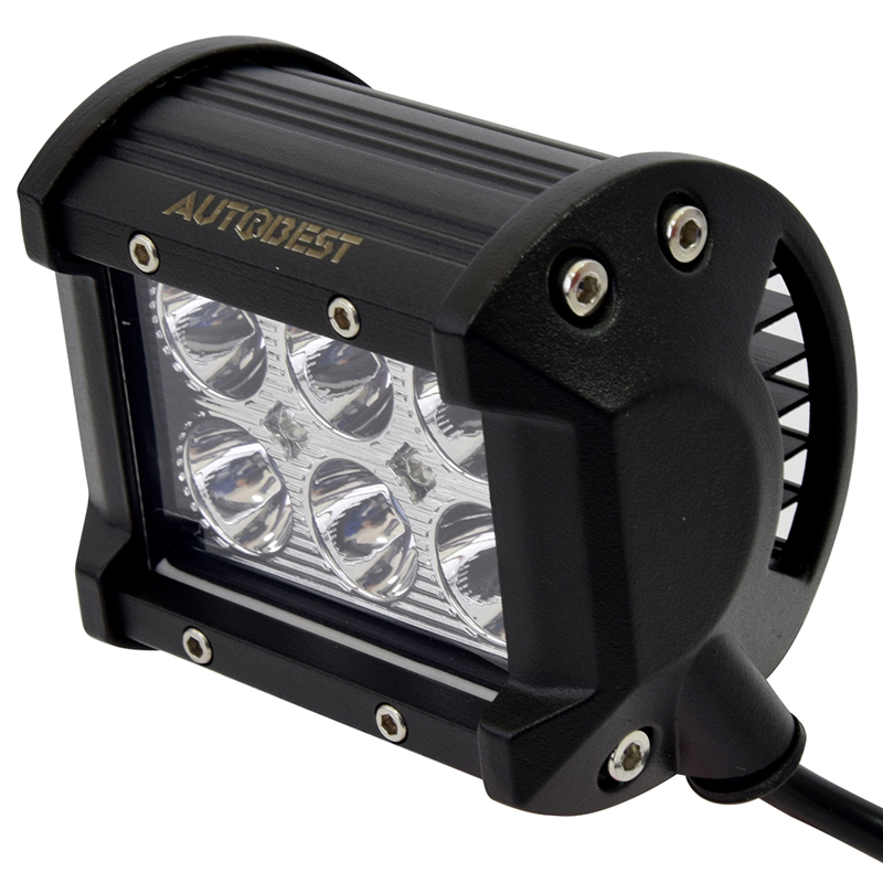 FEU DE TRAVAIL CARRE 6LEDS 18W 1260LUMENS